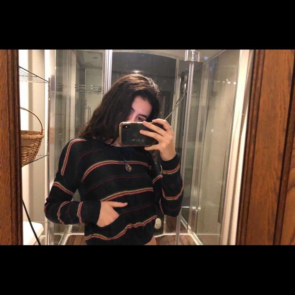 Forever 21 Cropped Sweater size medium